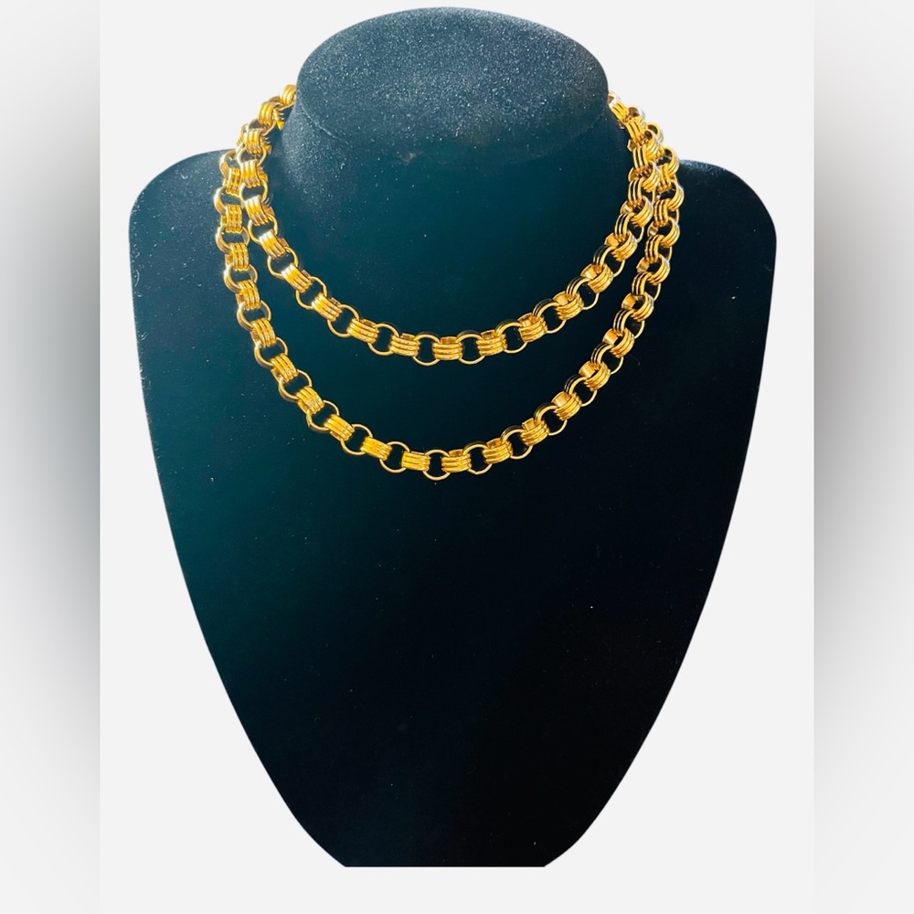 GIVENCHY Circle Link Gold Tone Chain Long Necklace